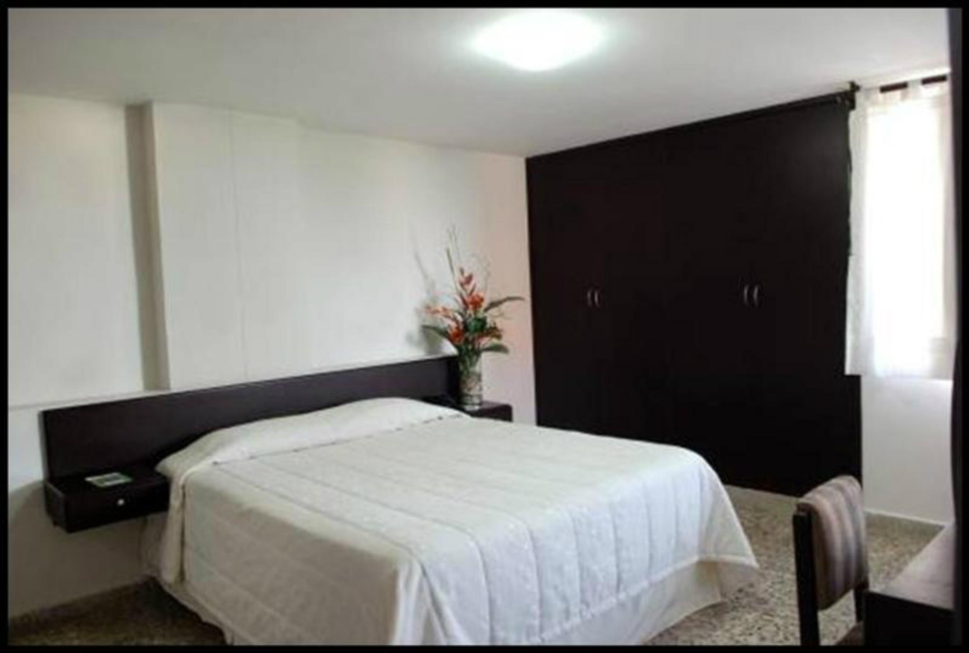 Ayenda 1313 Barahona 72 Hotel Barranquilla  Luaran gambar